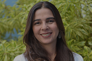 Visit page /dr-anelisa-coutinho